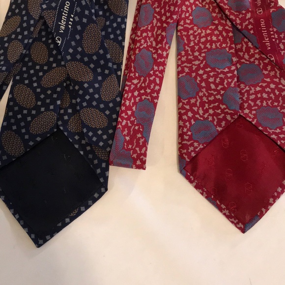 💥HP💥Gorgeous Valentino Cravatte 3 Ties Gold Blue - Picture 8 of 8